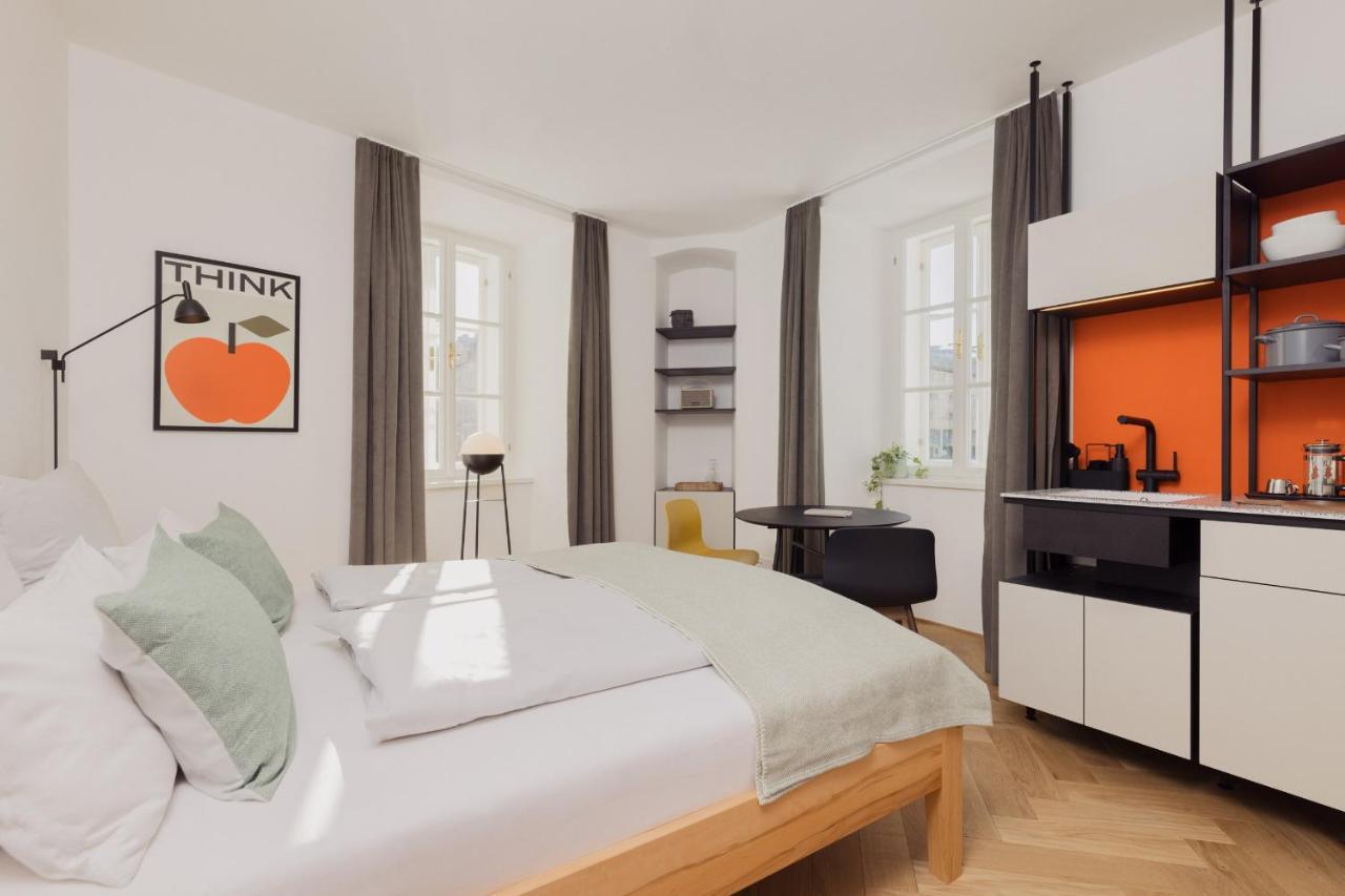 Two-Bedroom Apartment,1188487403:JPEG