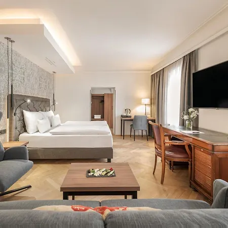 Hotel Schwarzer Adler Innsbruck-2